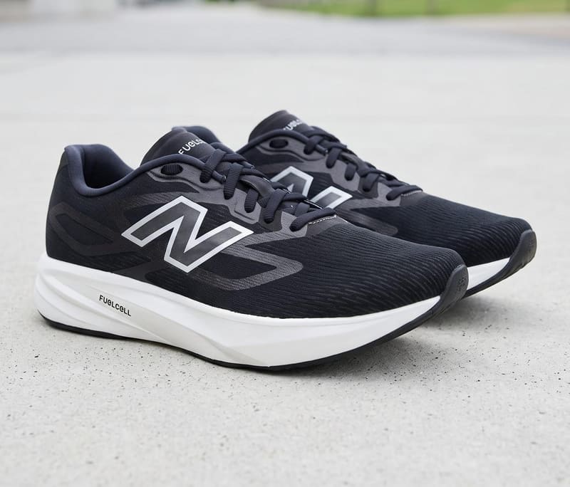 Tenis New Balance Fuelcell Flite Feminino Preto