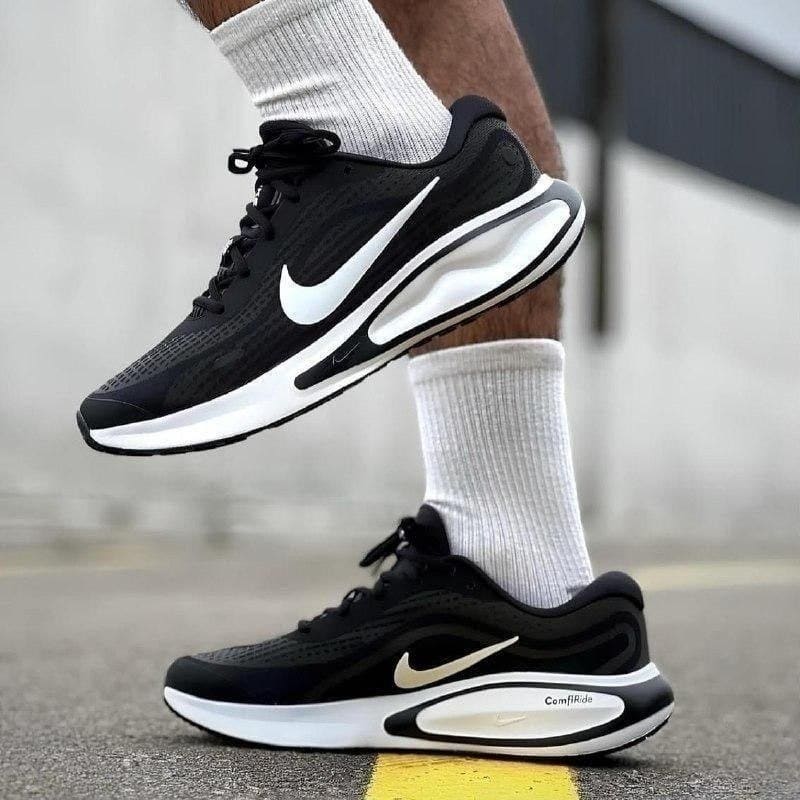Tenis Nike Journey Run Feminino Preto