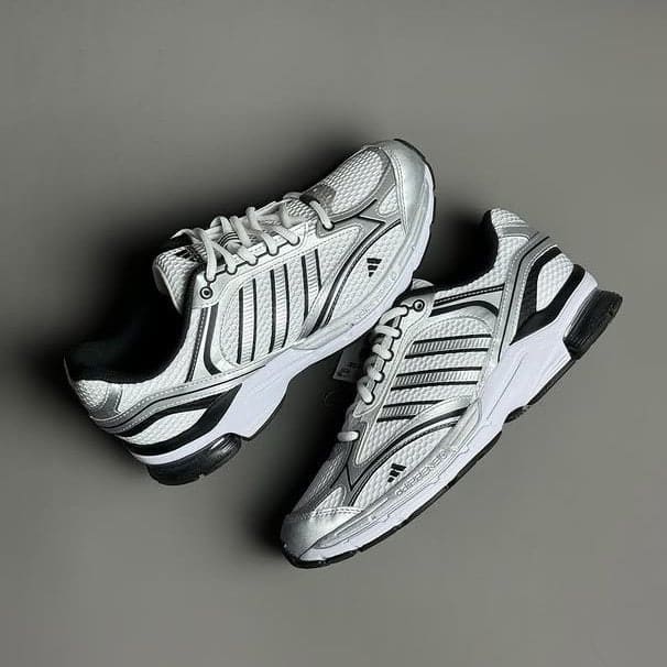 Tenis Adidas Spiritain 2000